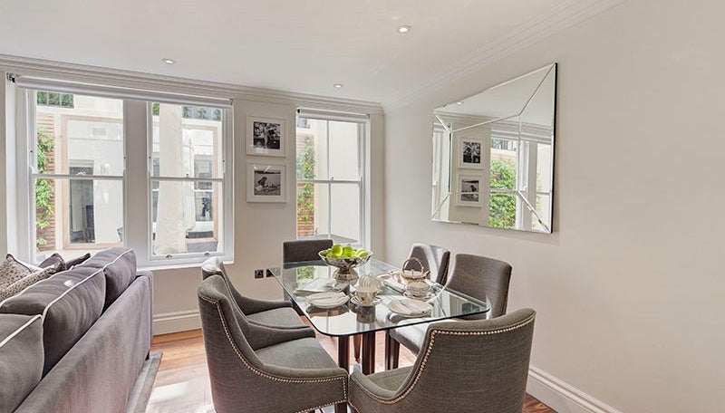 Flat Kensington Gardens Square in City of Westminster