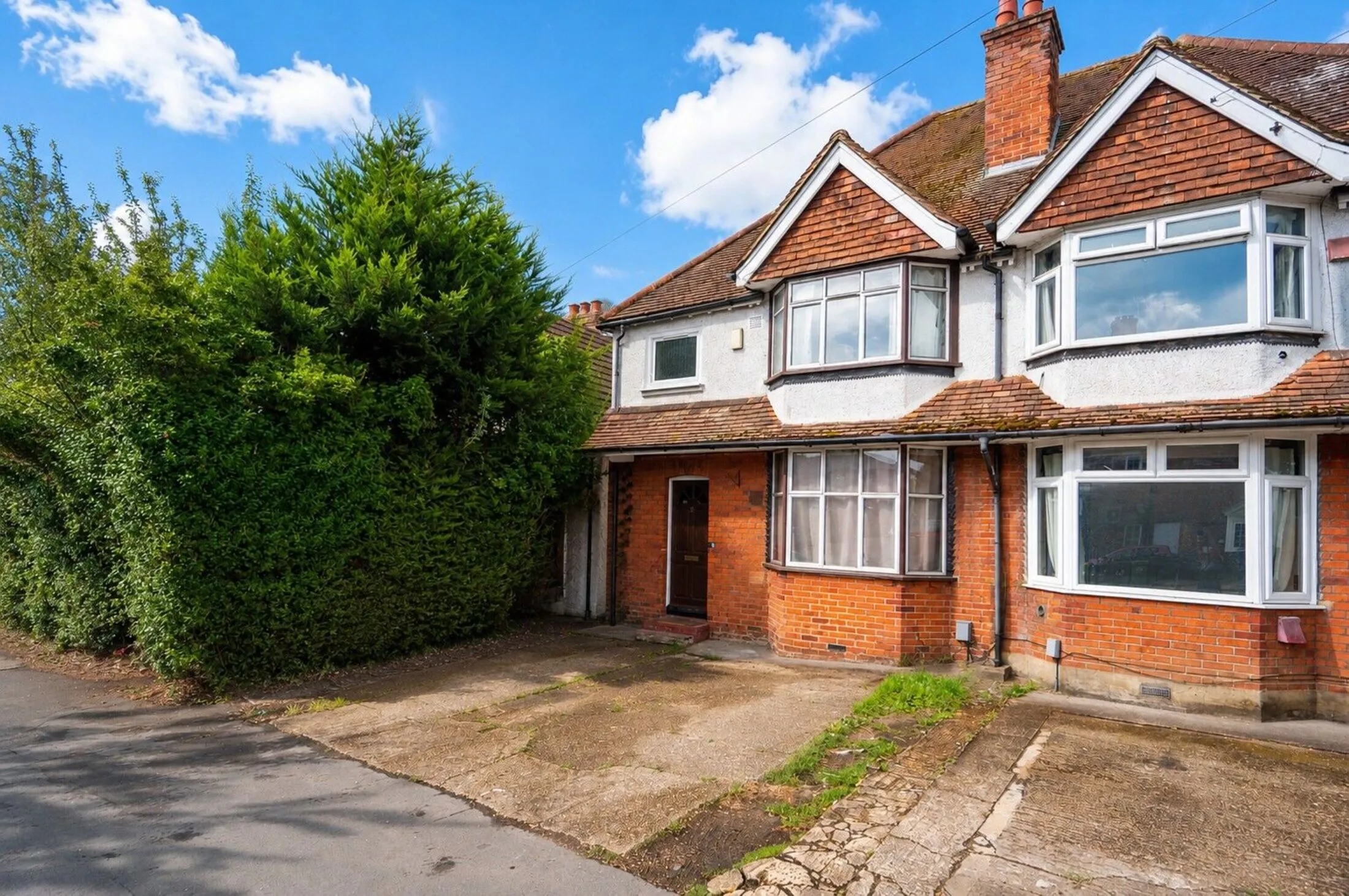 House Aldershot Road in Guildford