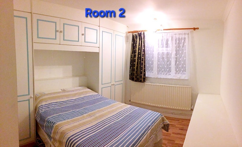 Room Tiller Road in Greater London