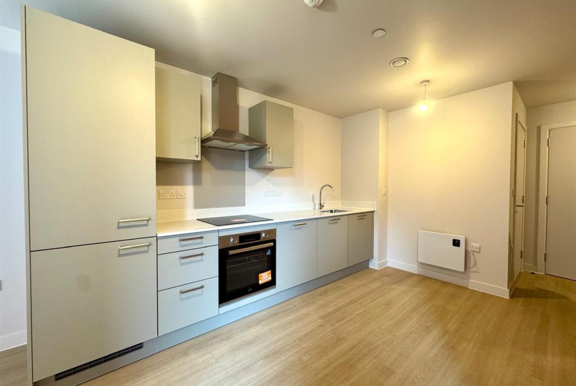 Flat Botanical Avenue in Trafford