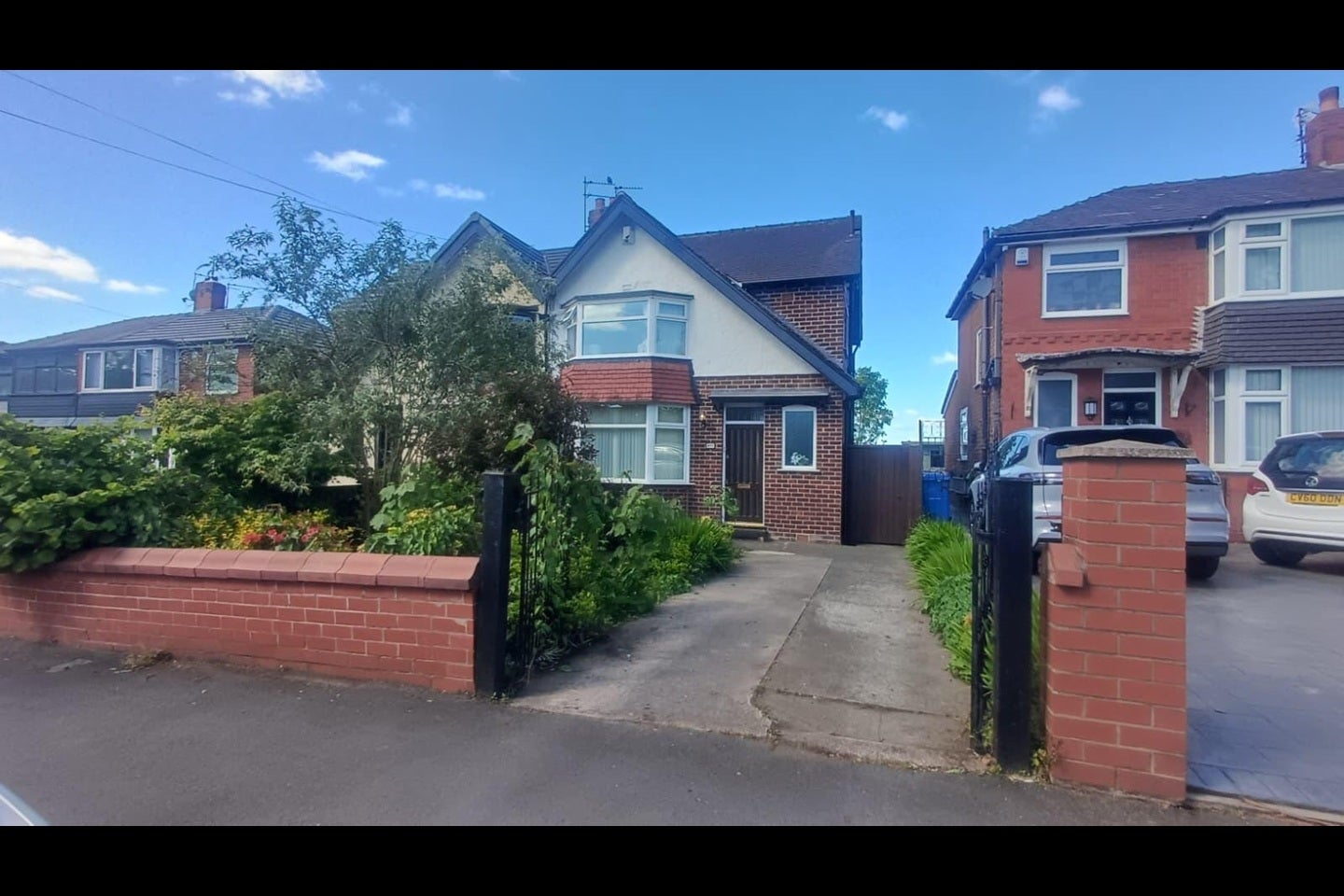 House Lancaster Road in Salford