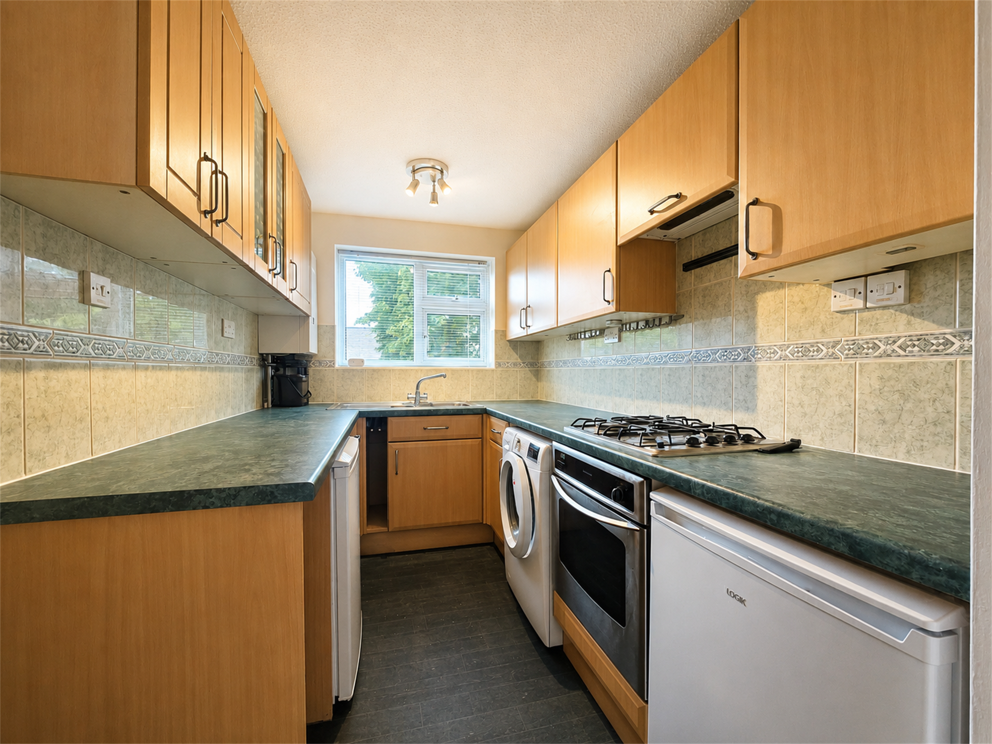 Flat Killarney Close in Southampton