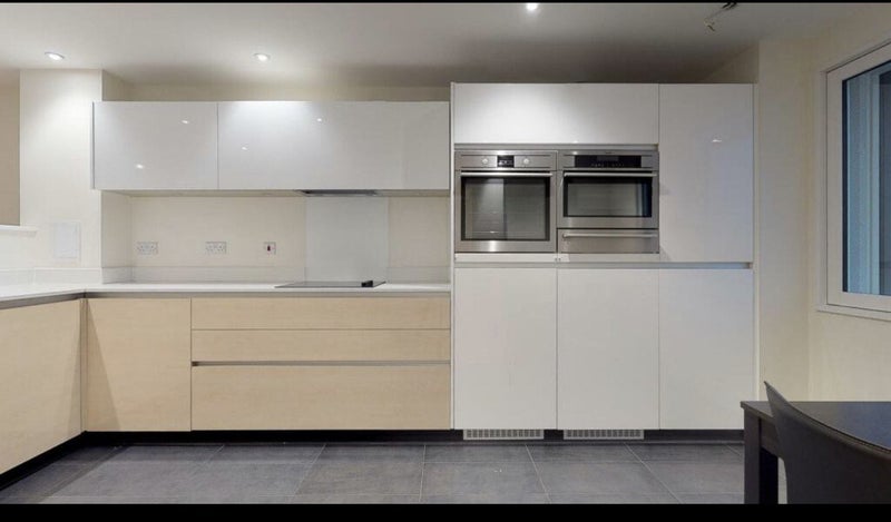 Room Peartree Way in Greater London