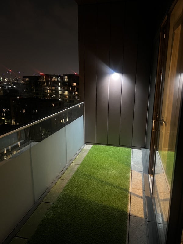 Room Peartree Way in Greater London