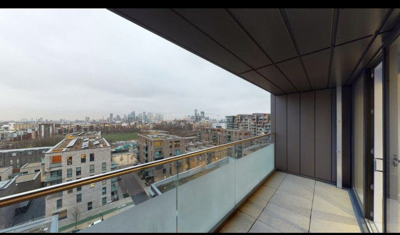 Room Peartree Way in Greater London