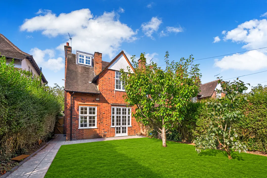 House Holyoake Walk in Greater London