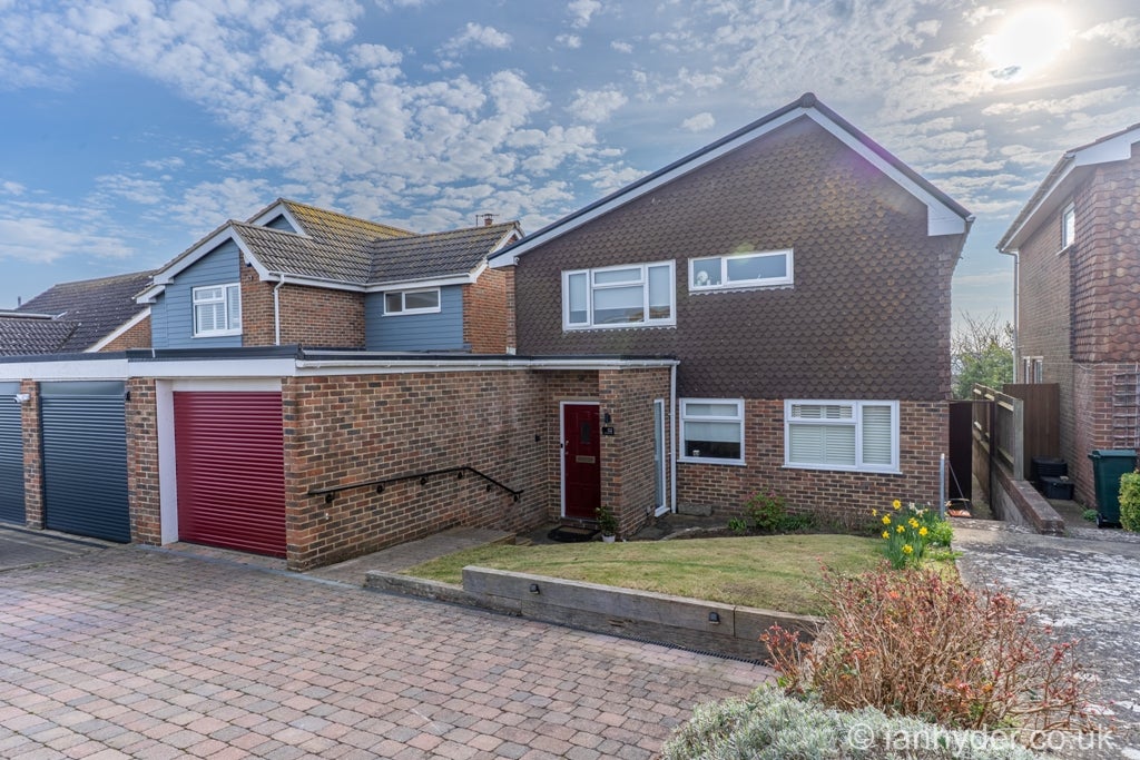House Wanderdown Road in Ovingdean