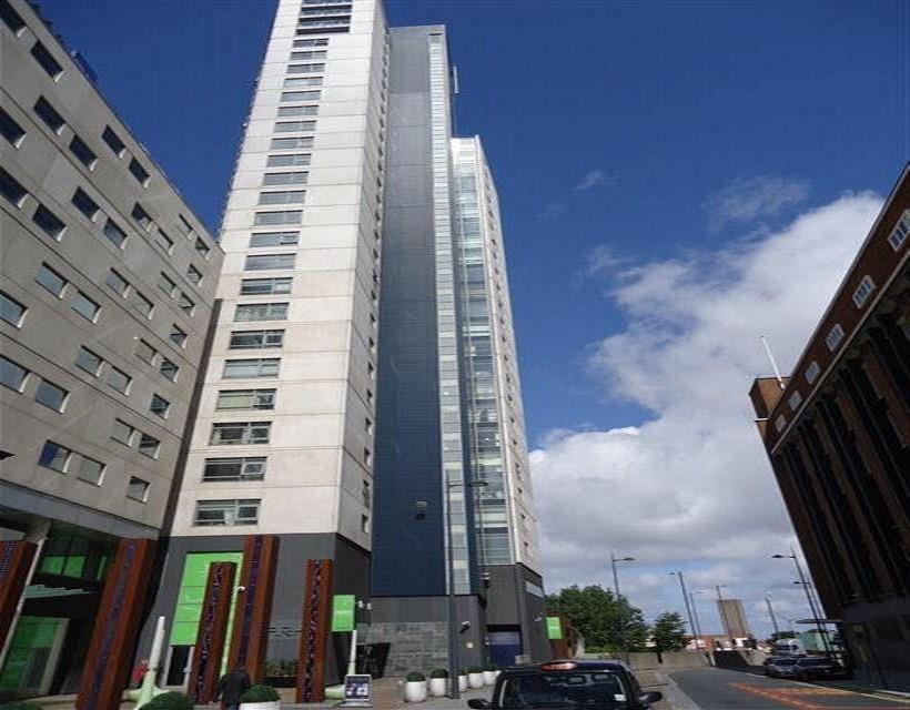 Flat Old Hall Street in Liverpool