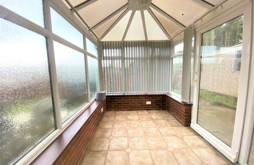 House Thornwood Close in Blackburn