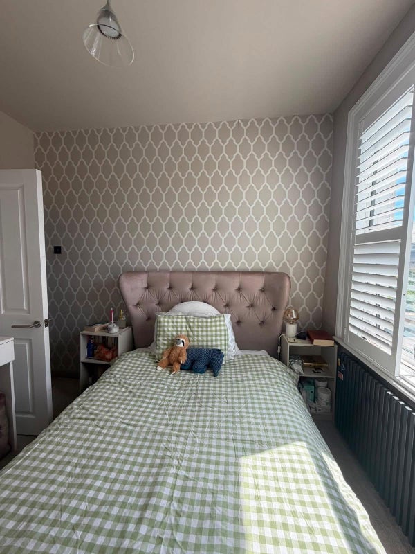 Room Gassiot Road in Greater London