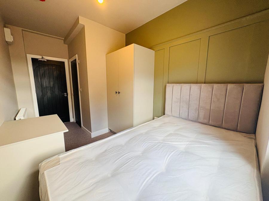 Room Hampstead Road in Newcastle upon Tyne