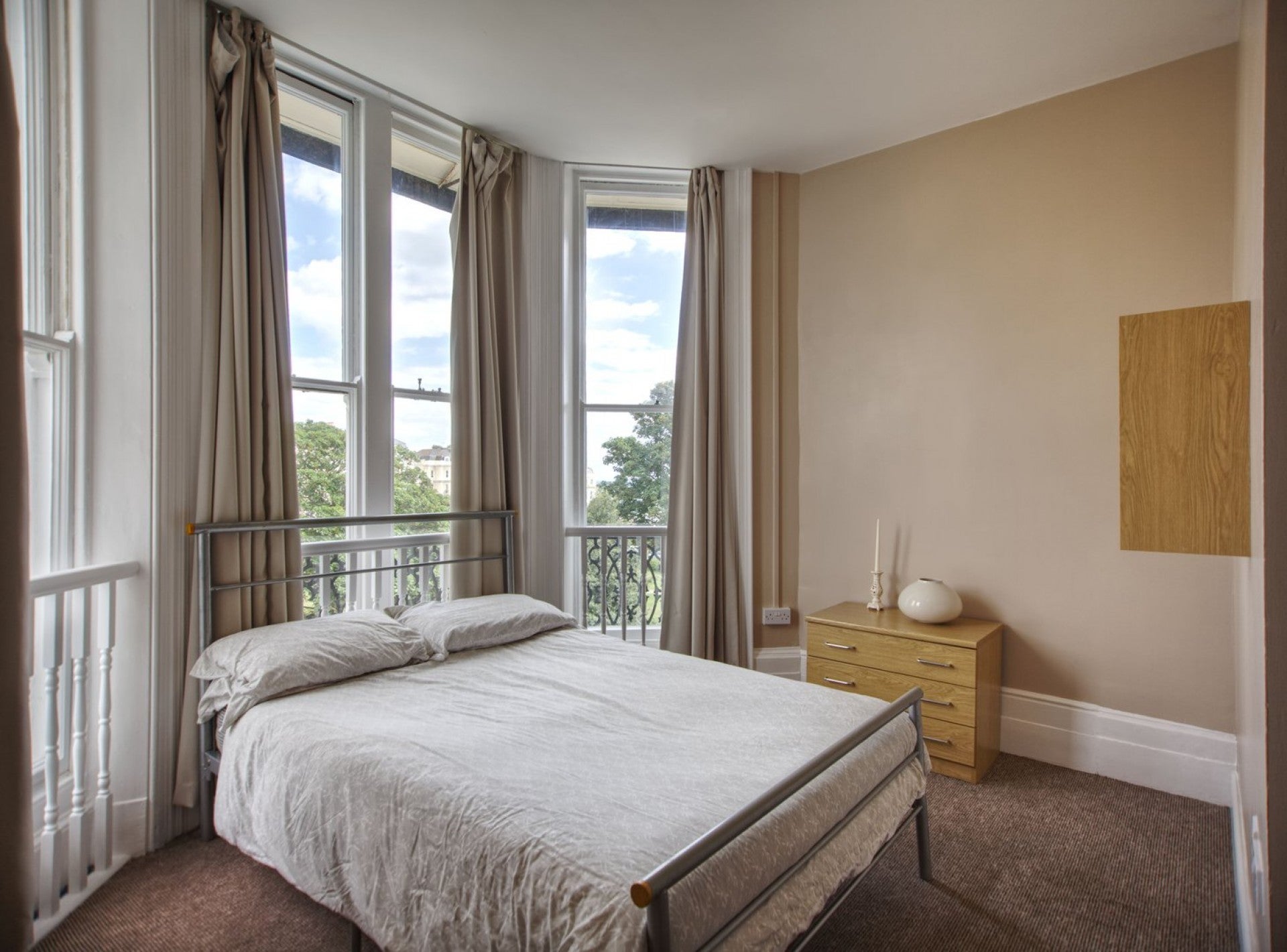 Room Warrior Square in St Leonards