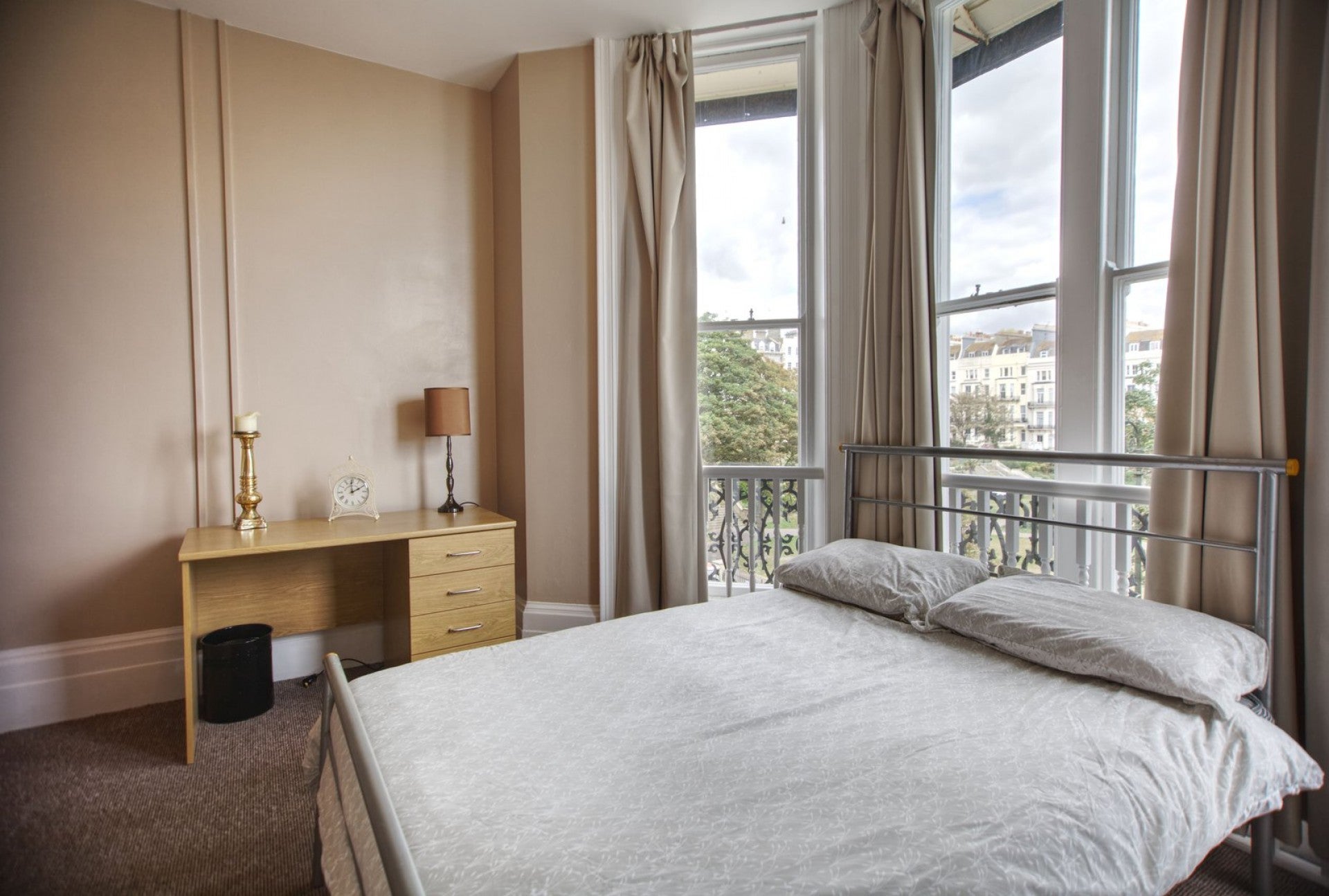 Room Warrior Square in St Leonards
