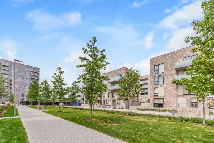 Flat Blair Street in Greater London