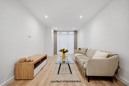 Flat Palmers Road in Greater London