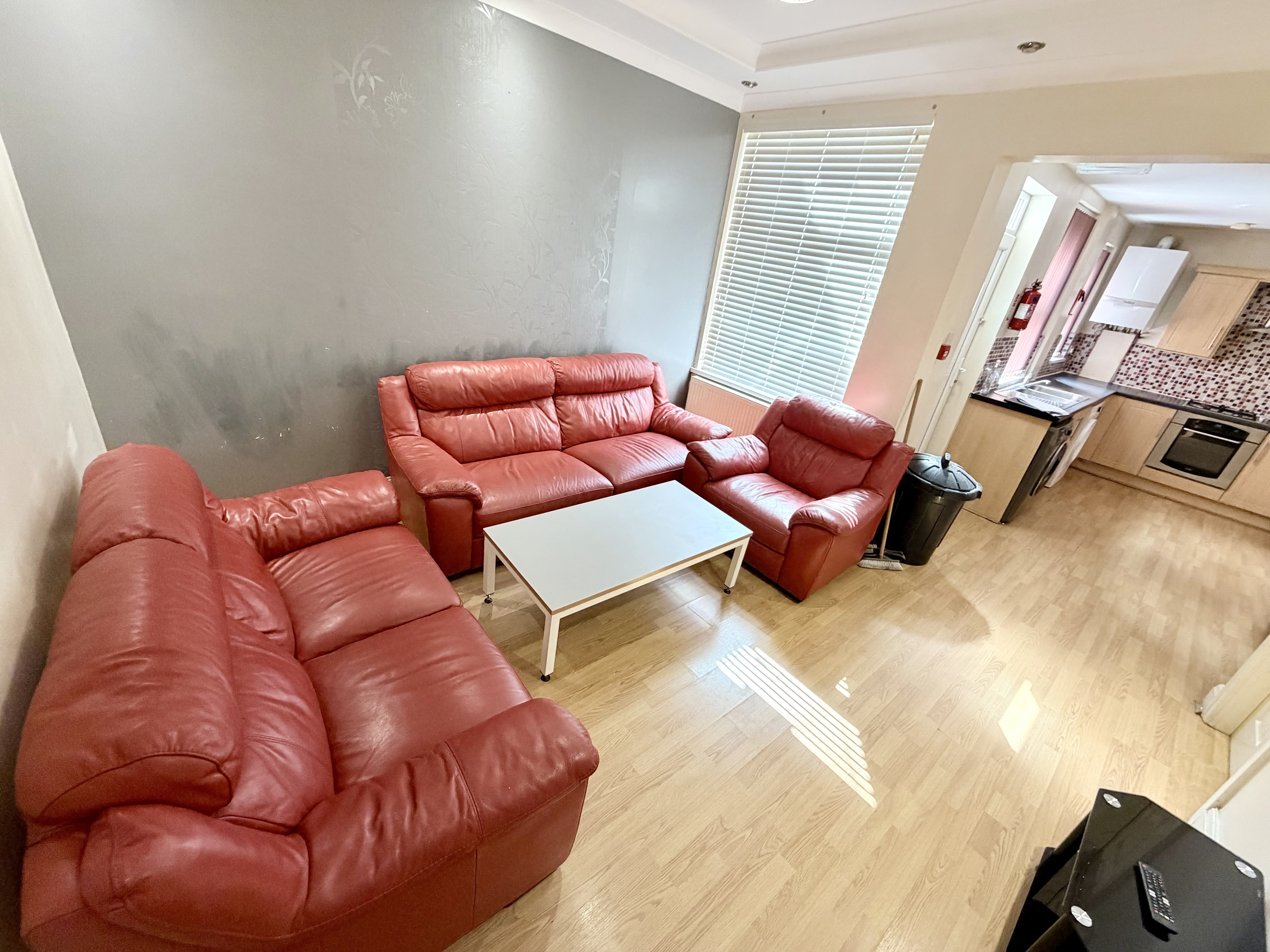 Room Deramore Street in Manchester