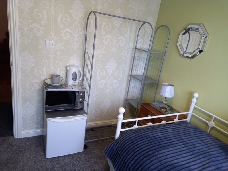 Room Joseph Hardcastle Close in Greater London