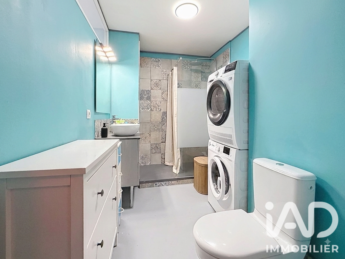 Flat Rue Arago in Saint-Ouen-sur-Seine