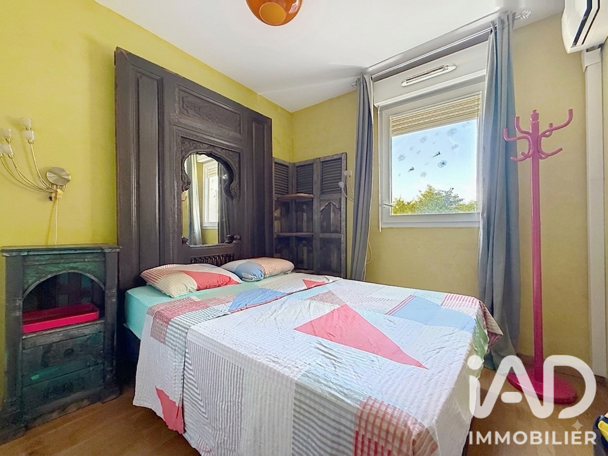 Flat Rue Arago in Saint-Ouen-sur-Seine