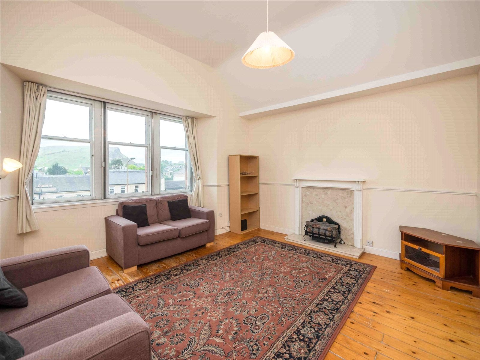 Flat Marionville Road in City of Edinburgh