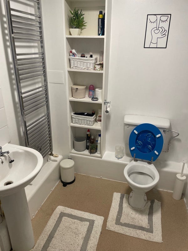 Room Pennack Road in Greater London