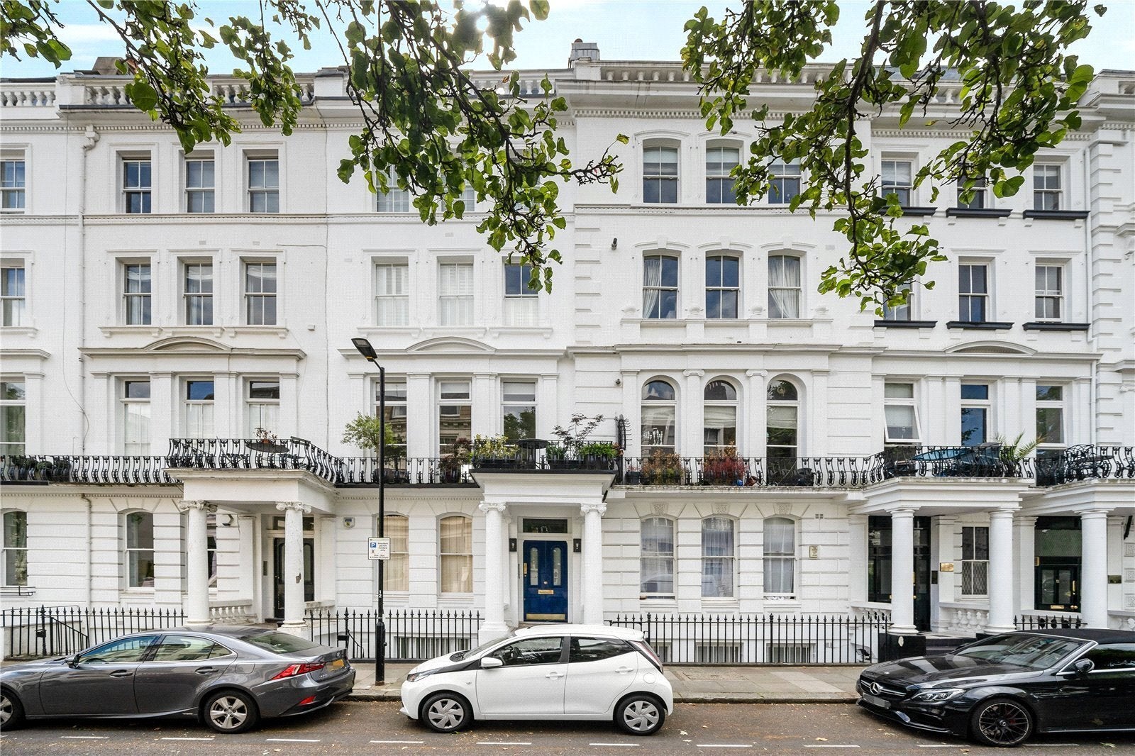 Flat Westbourne Gardens in City of Westminster