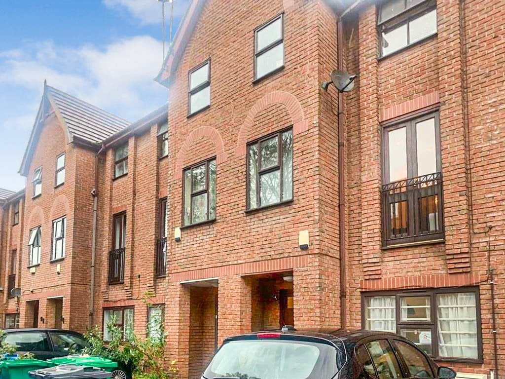 House Victoria Grove in Manchester
