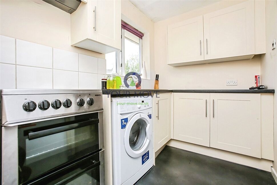 Flat Westmoreland Drive in Greater London