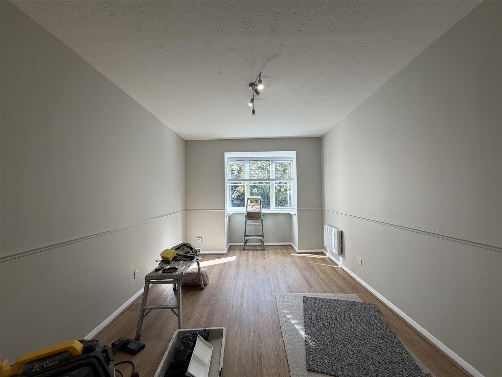 House Thurlow Close in Greater London