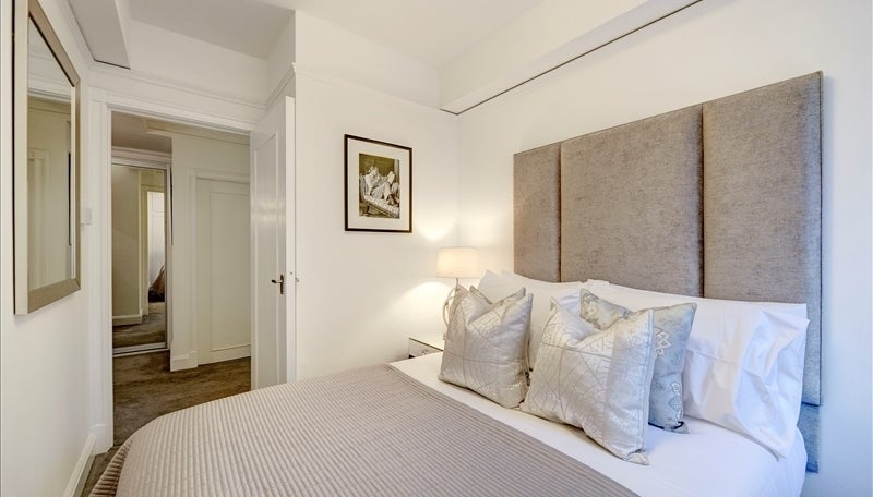 Flat Fulham Road in Greater London