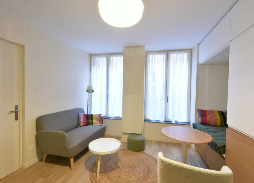 Appartement Place Chanoine Coupat à Saint-Genis-Laval