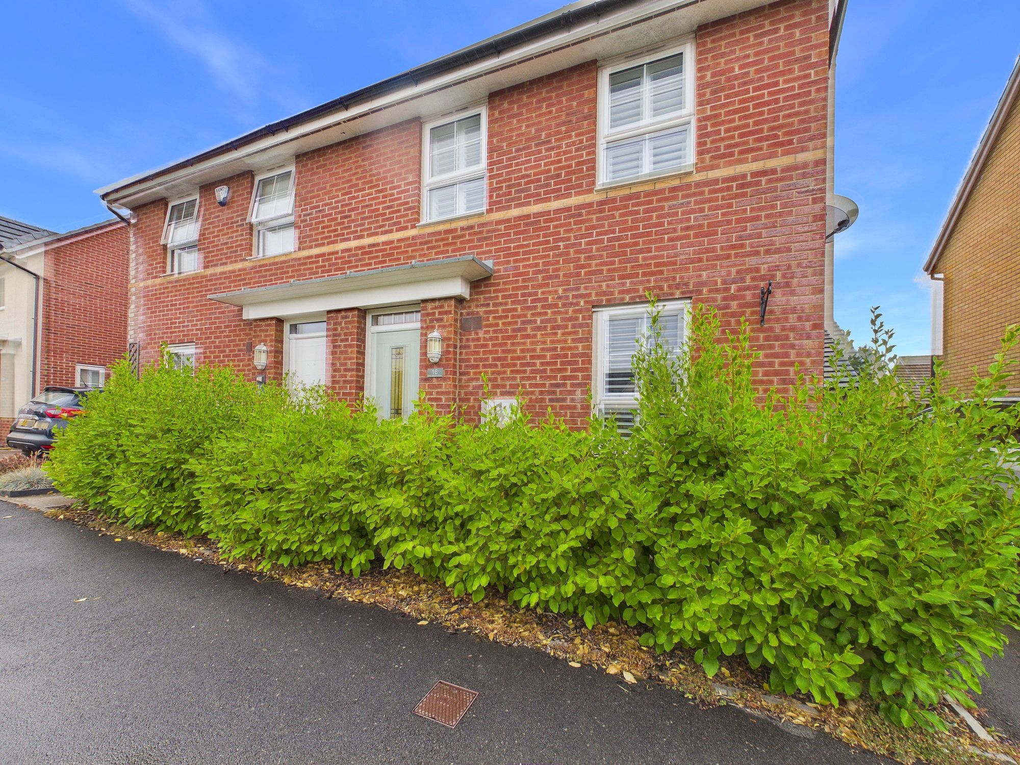 House Green Meadow Close in St Athan