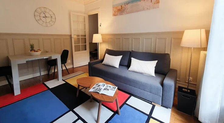 Flat Avenue du Maine in Paris