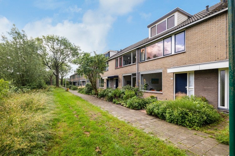 Tussenwoning te koop: Aquamarijnpad 25, Ijsselstein