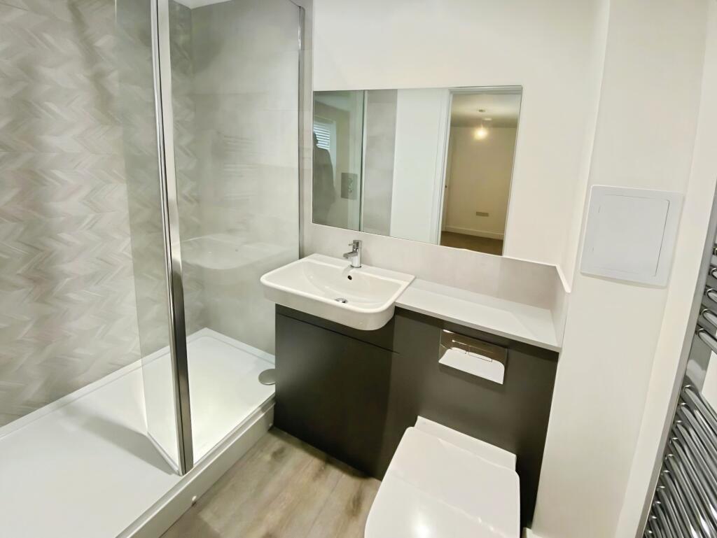 Flat Swain Court in Peterborough
