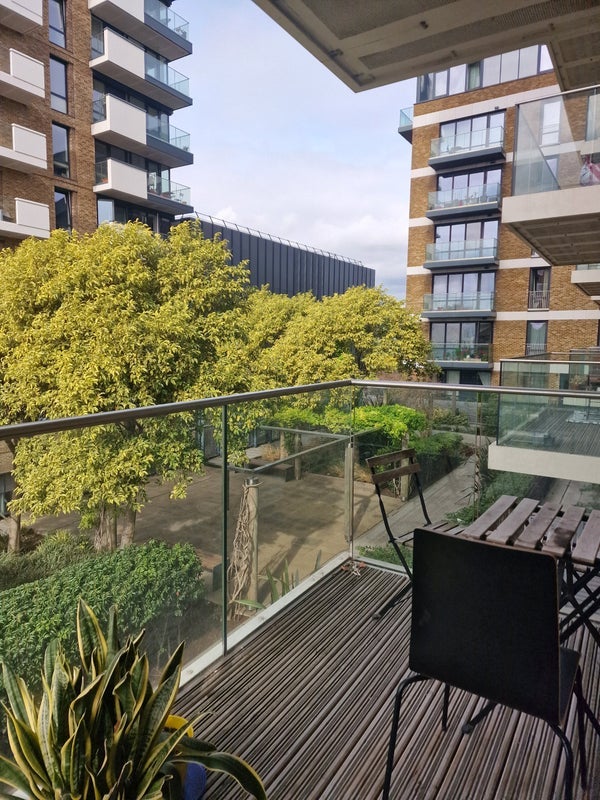 Room Crossrail Path in Greater London