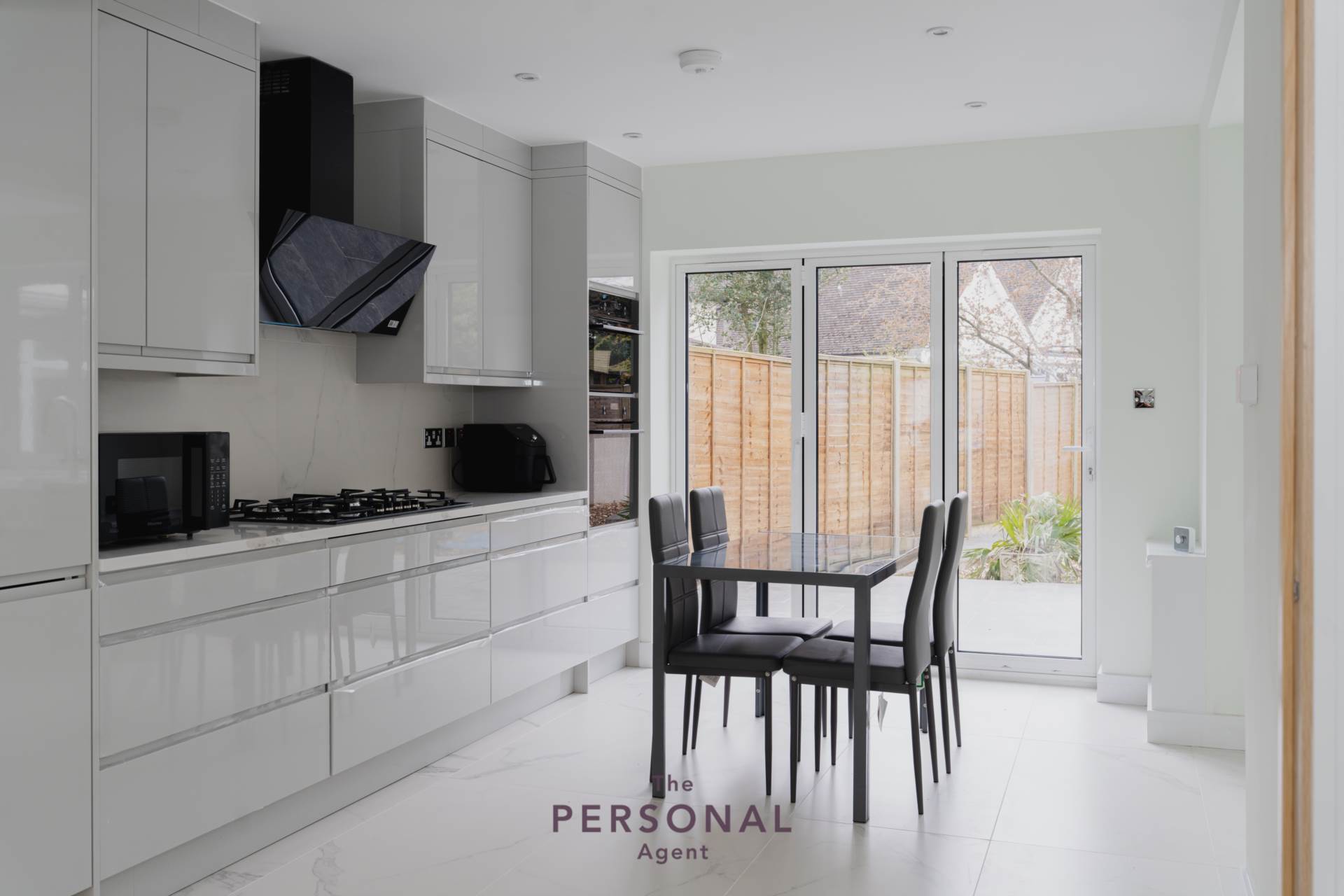House Kendor Avenue in Epsom and Ewell