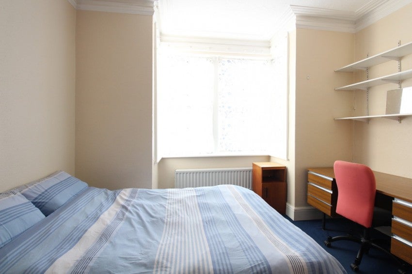 Flat Shakespeare Avenue in Southampton