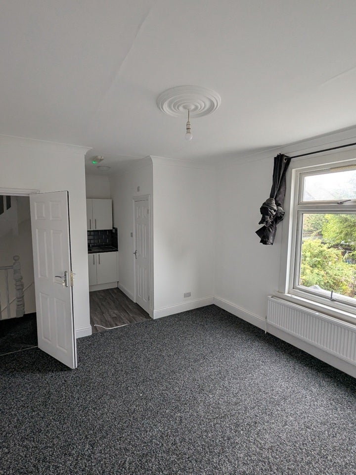 Room Goodmayes Lane in Greater London
