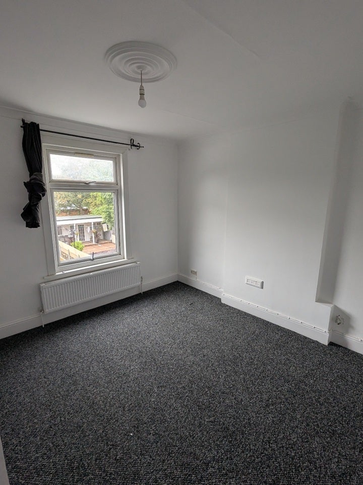 Room Goodmayes Lane in Greater London