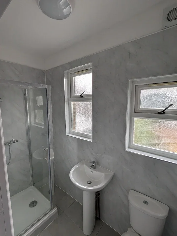 Room Goodmayes Lane in Greater London