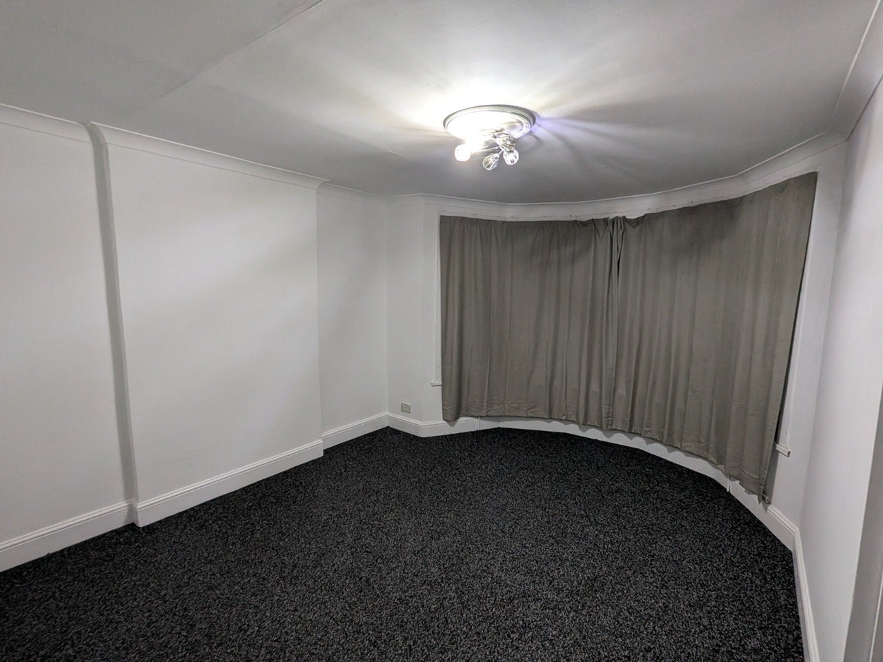 Room Goodmayes Lane in Greater London