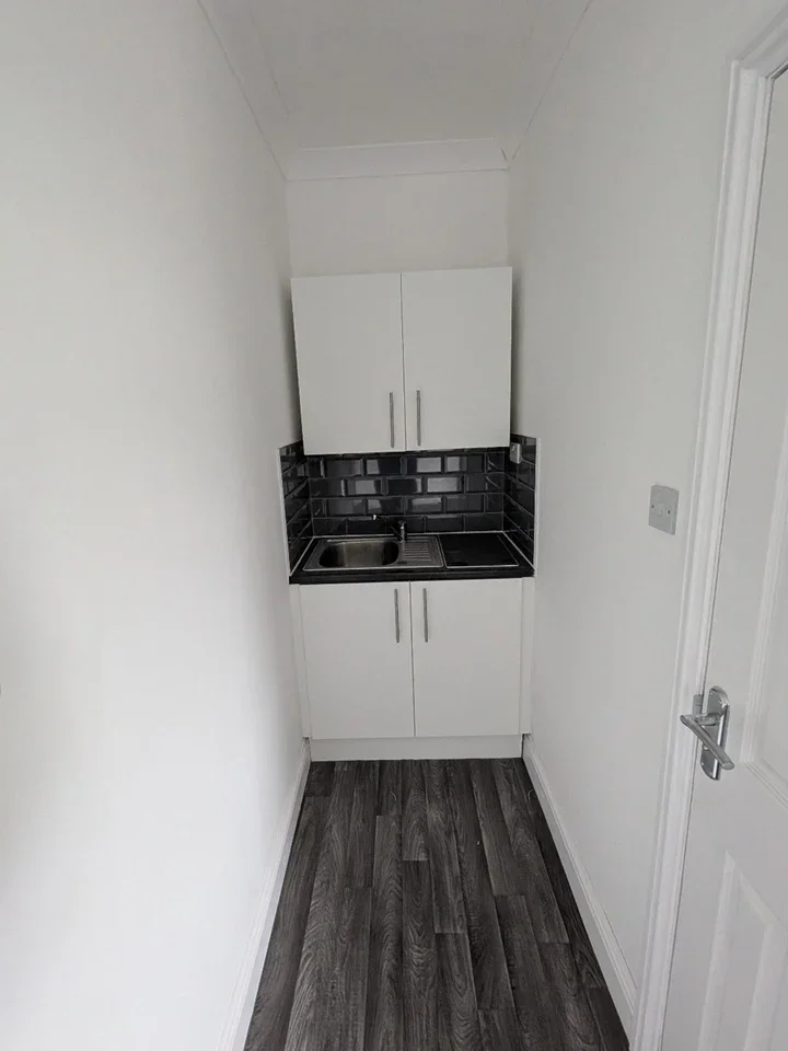 Room Goodmayes Lane in Greater London