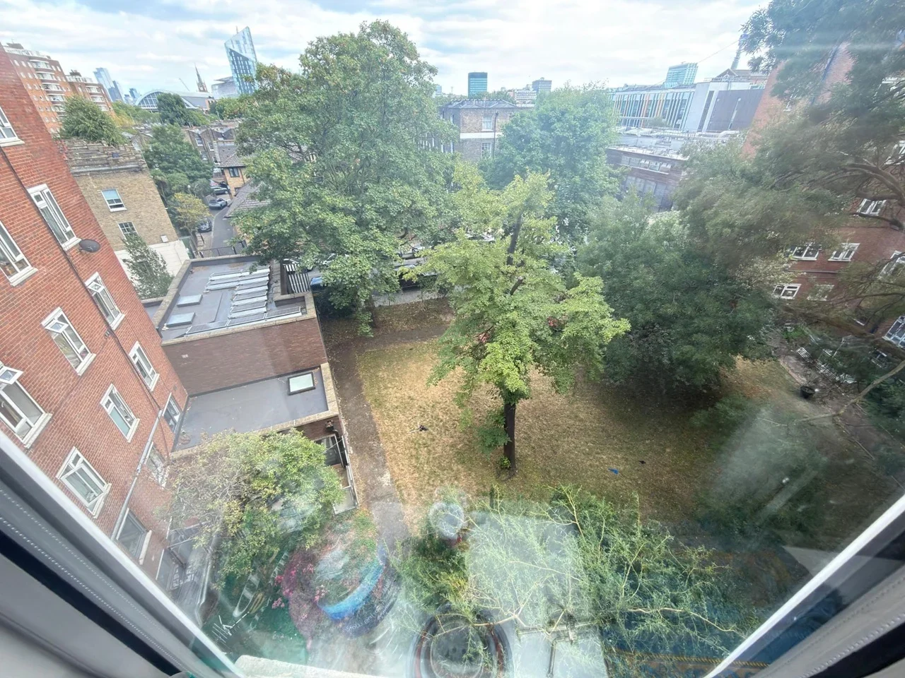 Flat Crowndale Court in Greater London