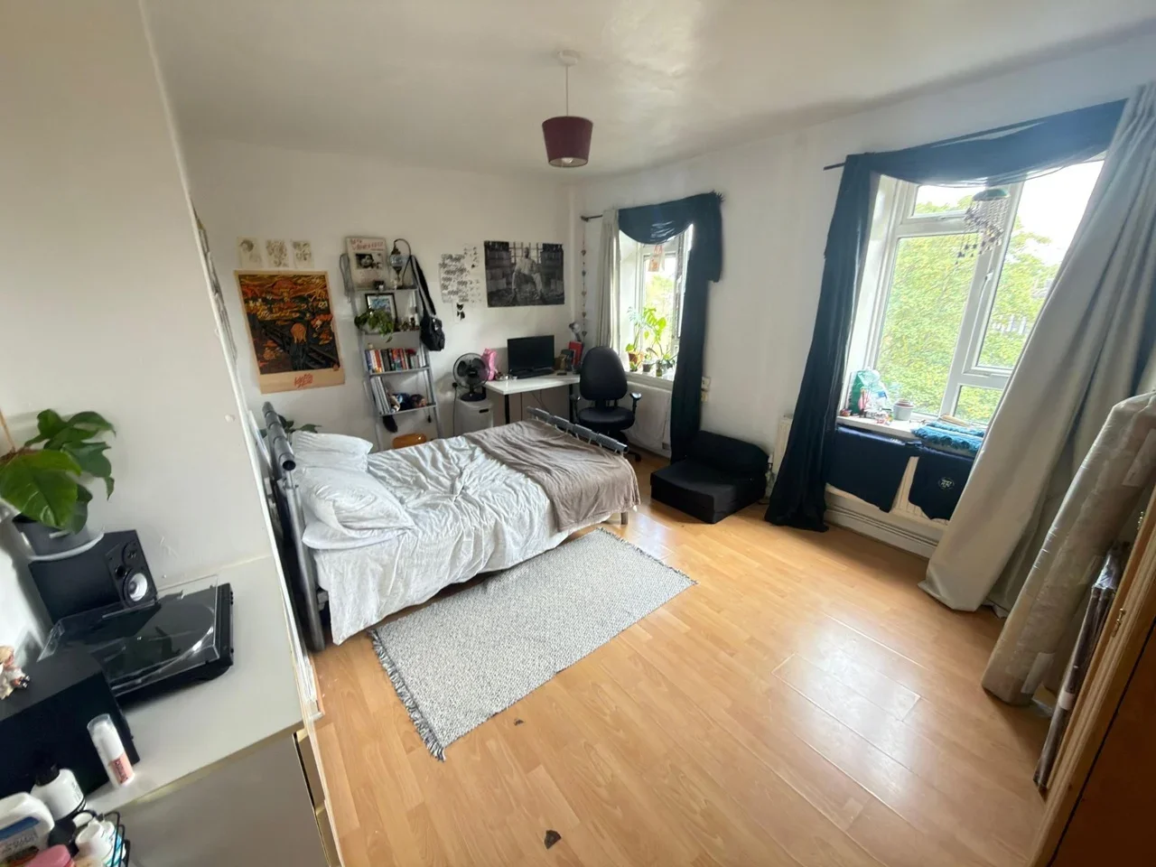 Flat Crowndale Court in Greater London