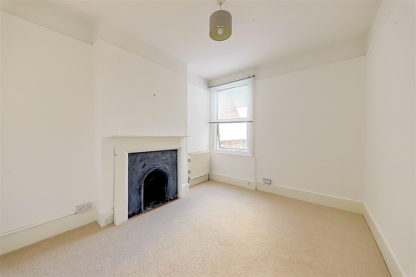 Flat Northcourt Road in Worthing