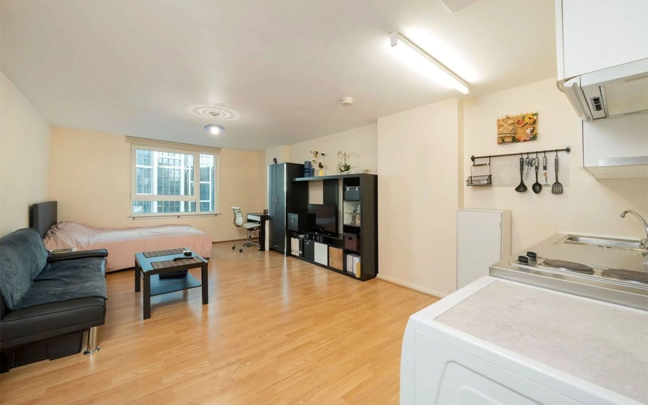 Flat Wandsworth Road in Greater London