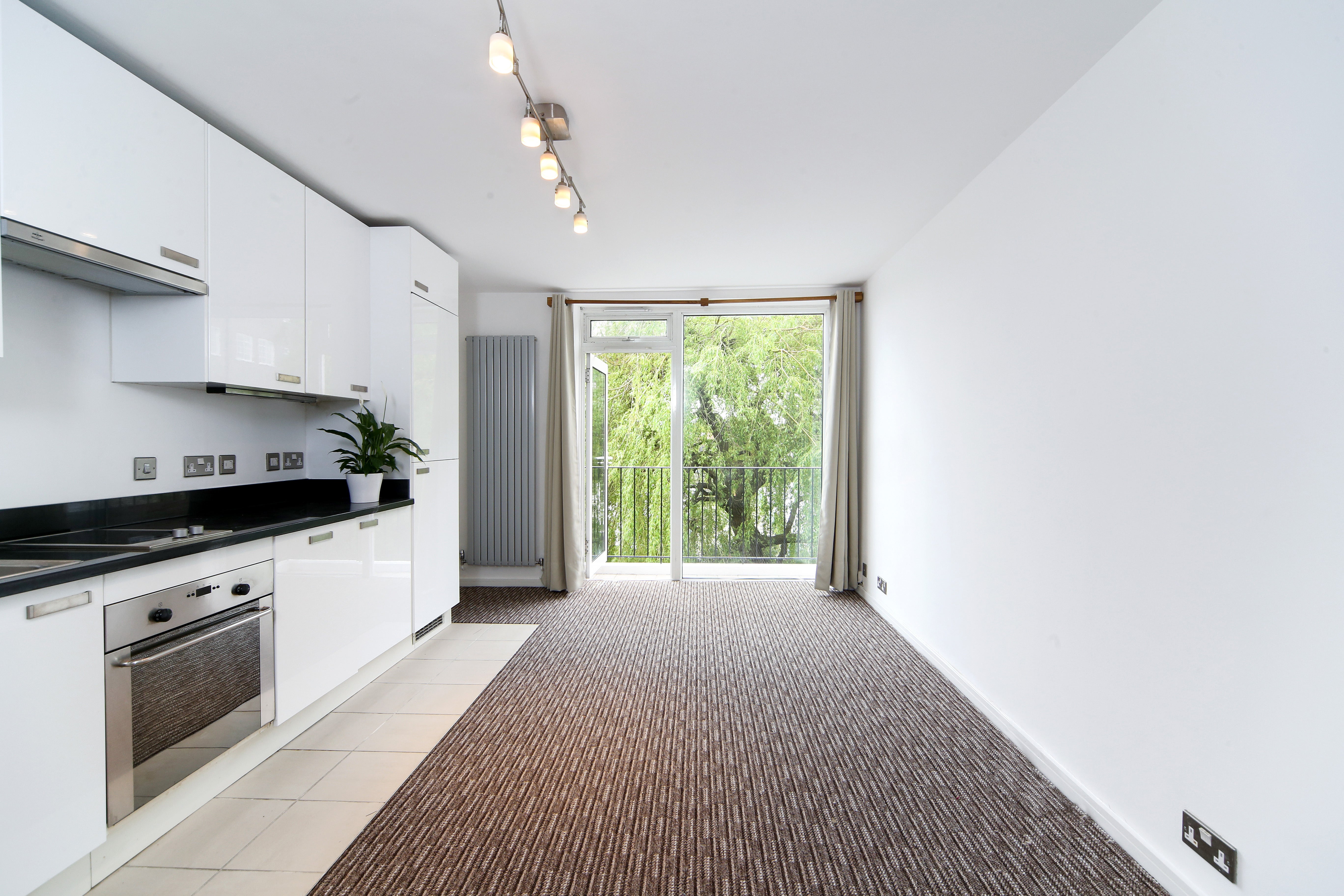 Flat Richmond Hill in Greater London