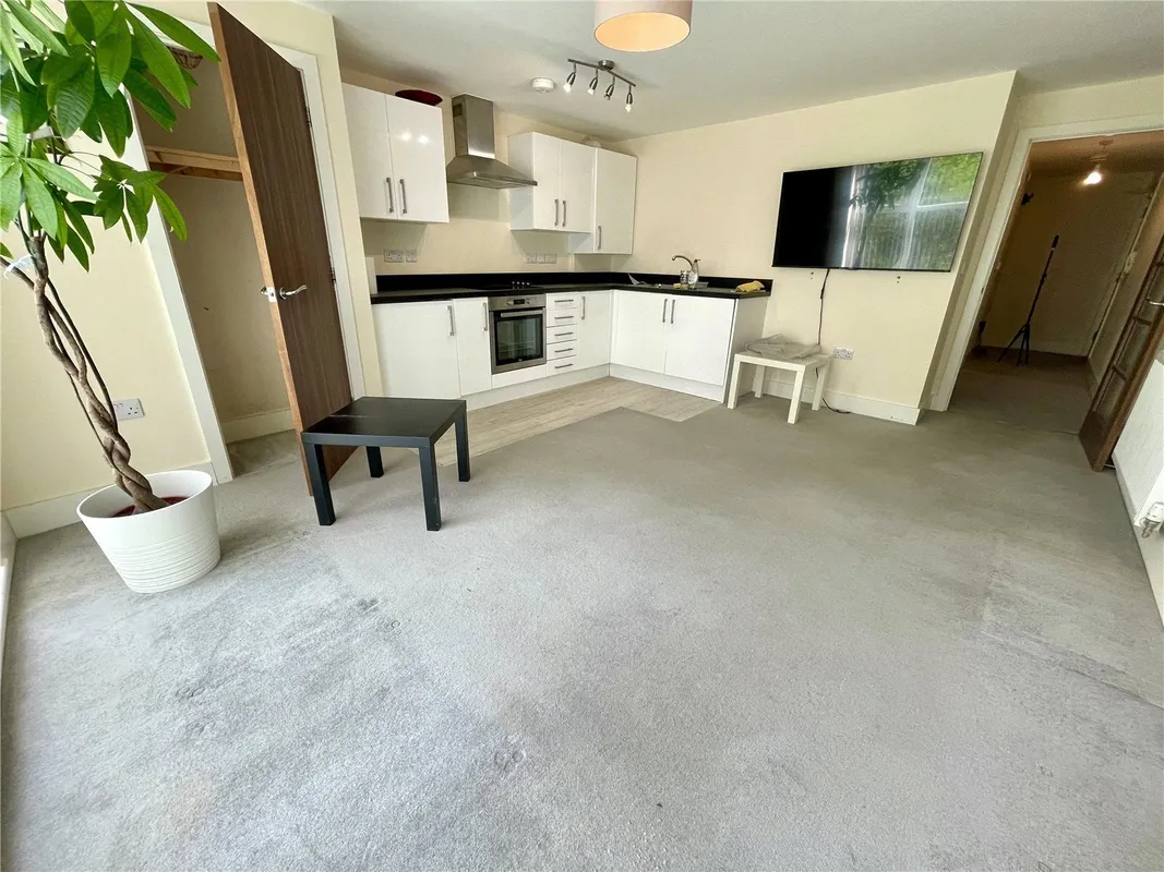 Flat Portchester Place in Bournemouth