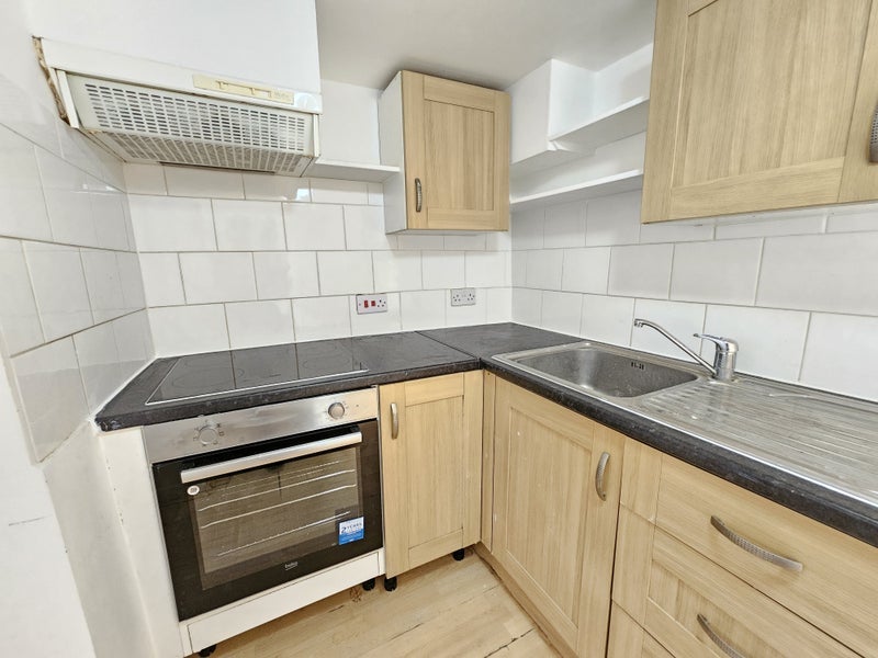 Flat Adelaide Grove in Greater London